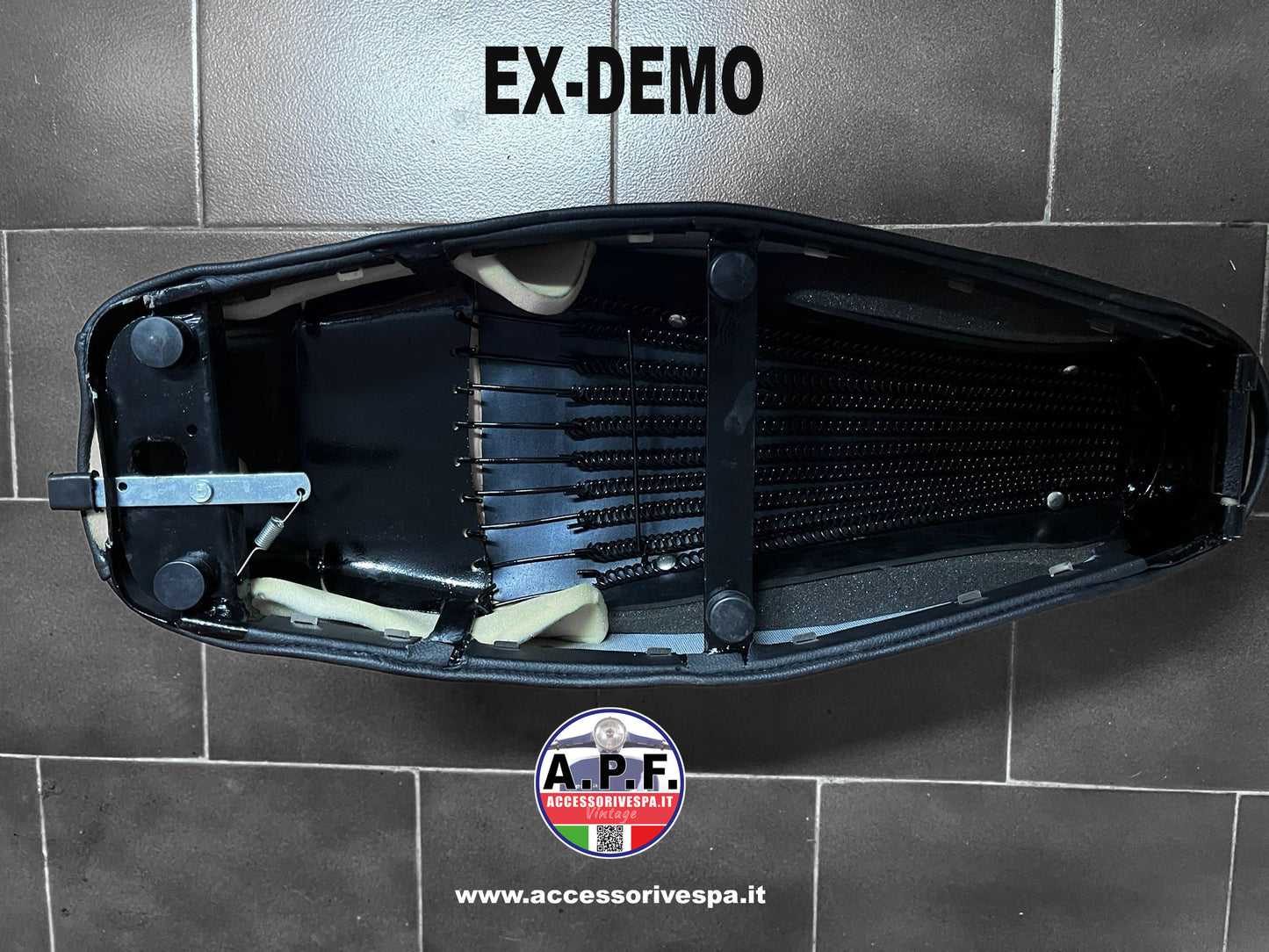 SELLA NERA SEDILE VESPA 50 SPECIAL R L N MONOPOSTO TIPO ORIGINALE PIAGGIO