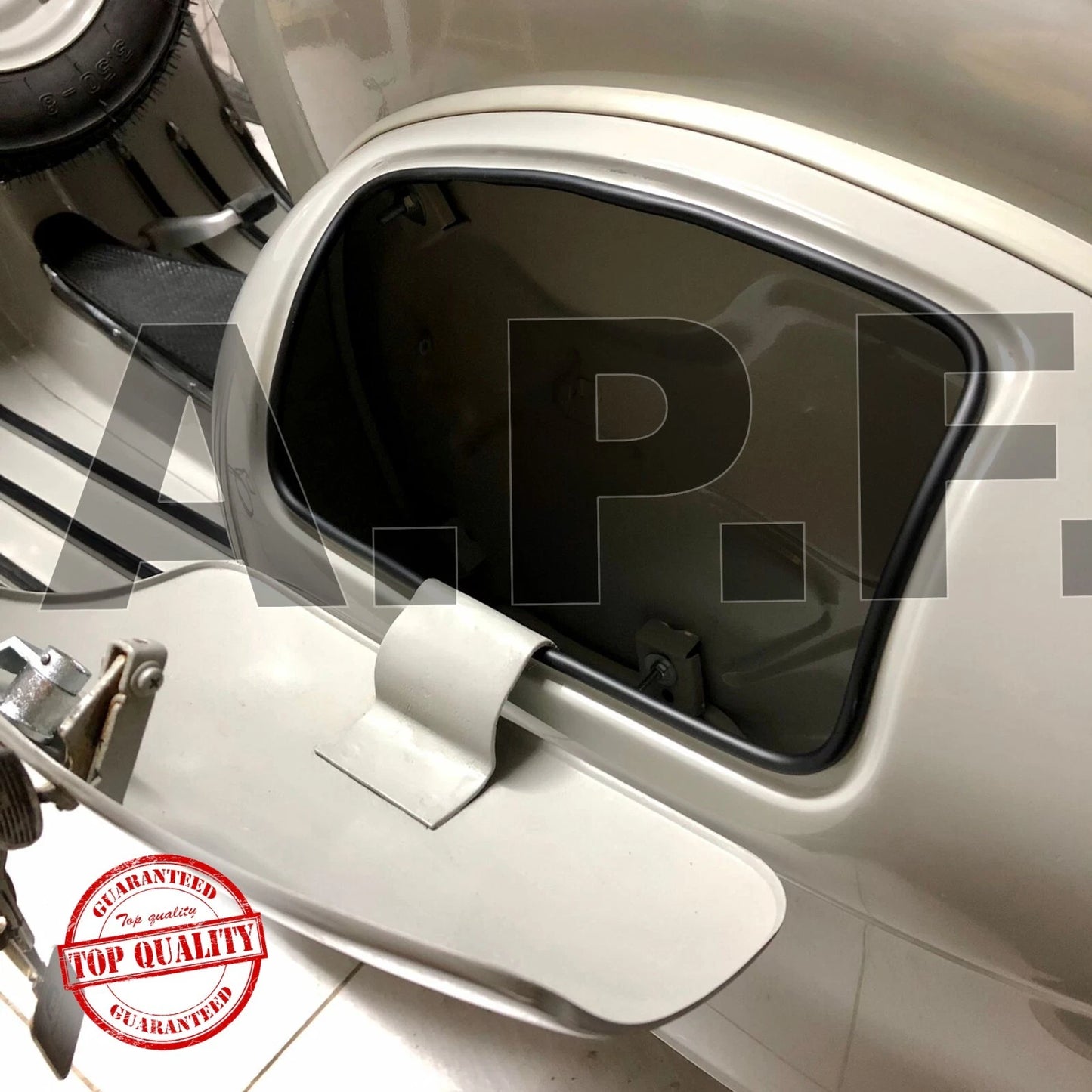 Guarnizione AL METRO Sportellino Bauletto Vespa - Modelli Vespa con bauletto posteriore