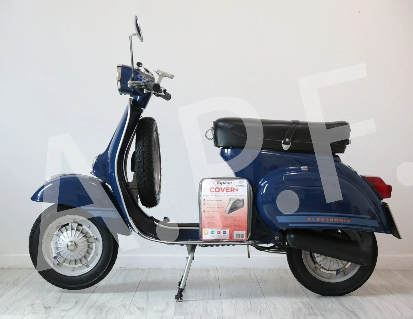 Telo Copri Vespa impermeabile - Vespa 50 90 125 200 small e large frame TUTTE - RICAMBI VESPA A.P.F.